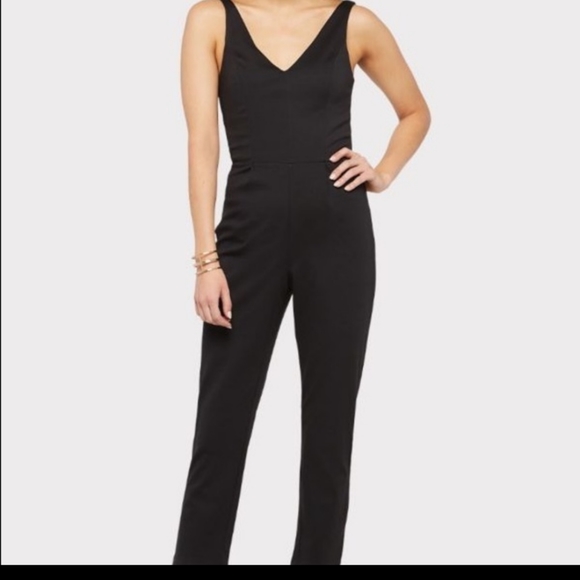 Evereve A New York Black Double V-neck Jumpsuit Size Small - Picture 1 of 9